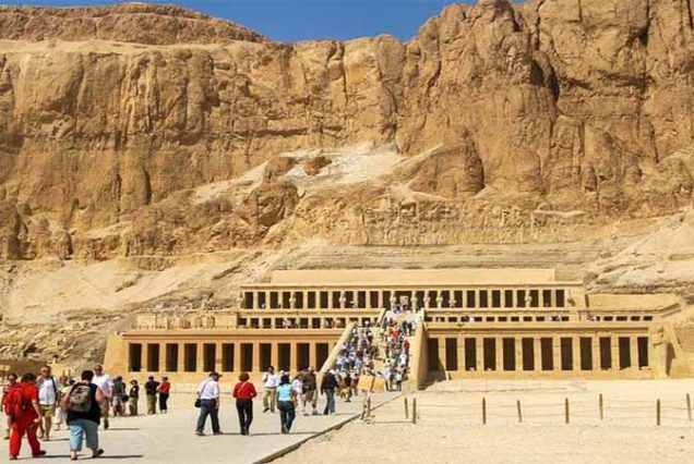 "Day trip to Luxor from Hurghada – Visit Egypt’s ancient treasures including Valley of the Kings, Karnak Temple and Queen Hatshepsut’s Temple."